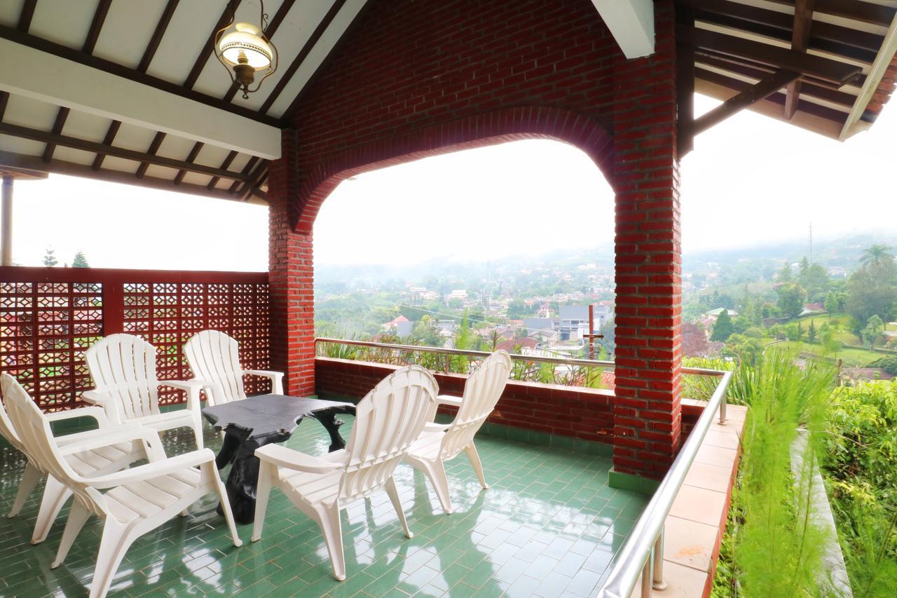 Villa Madani Paragajen Buitenkant foto