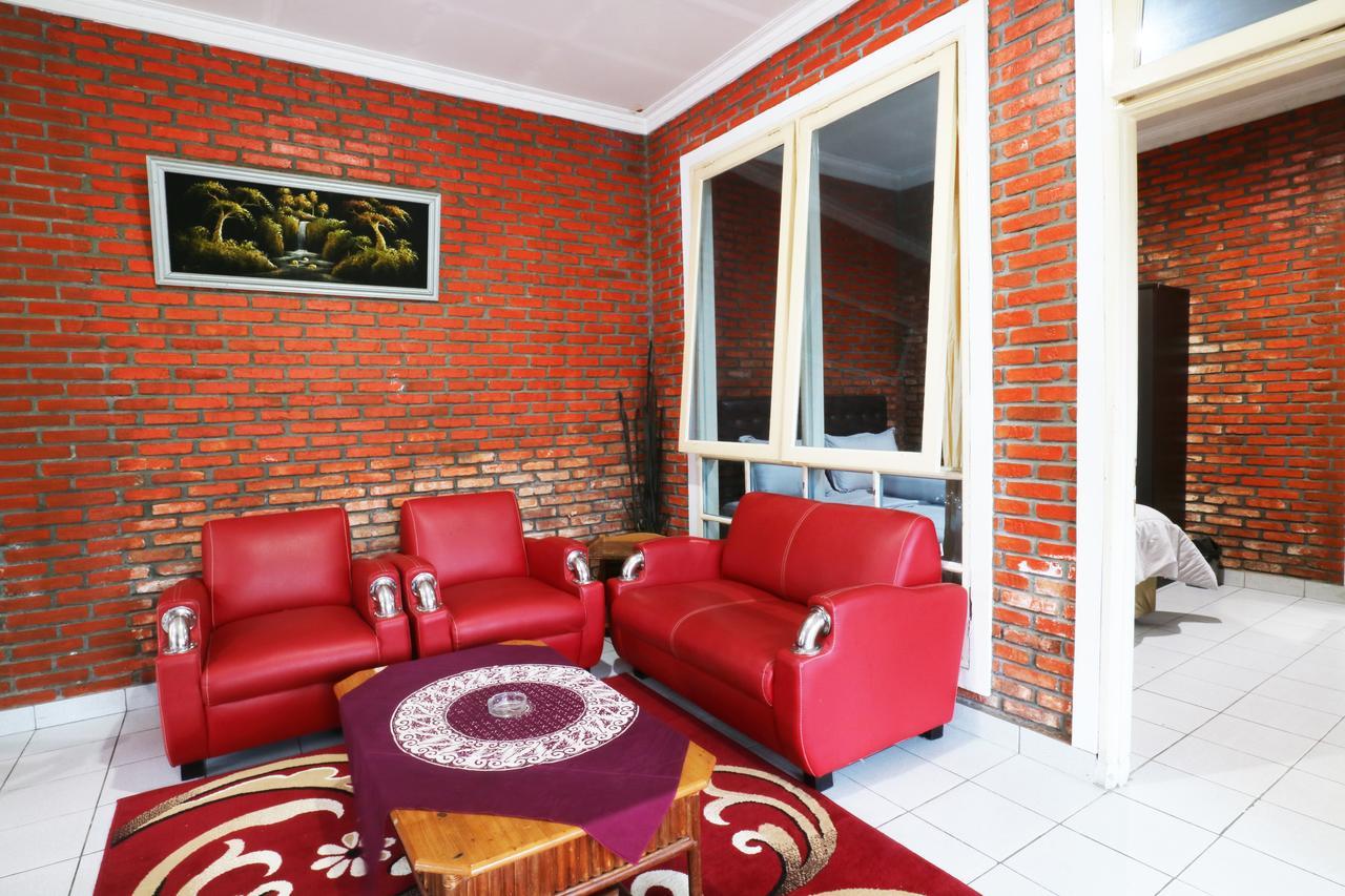 Villa Madani Paragajen Buitenkant foto