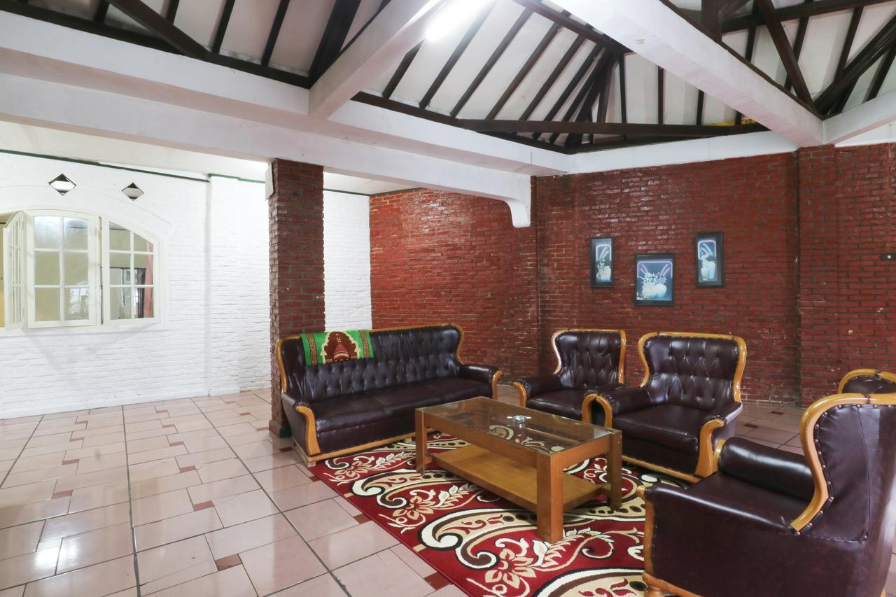 Villa Madani Paragajen Buitenkant foto