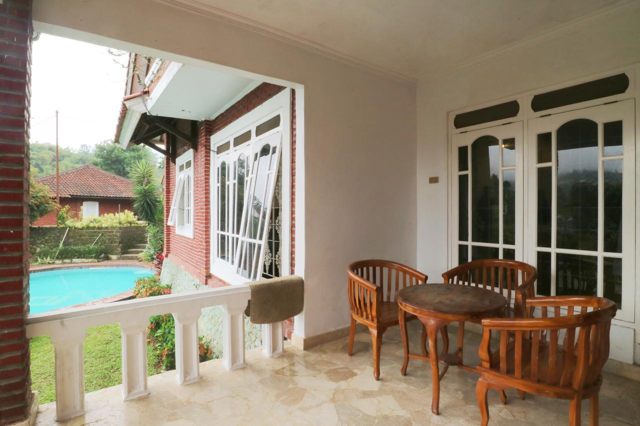 Villa Madani Paragajen Buitenkant foto