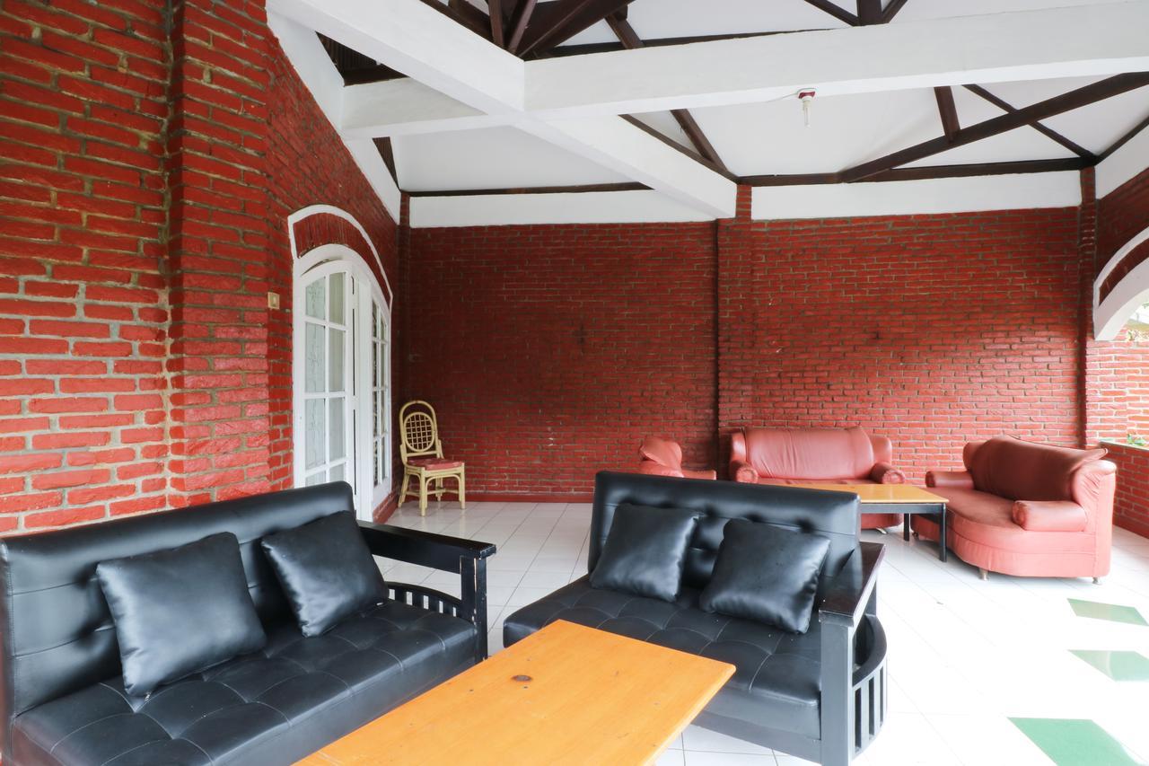Villa Madani Paragajen Buitenkant foto